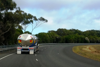 Route assessment for overtaking provision